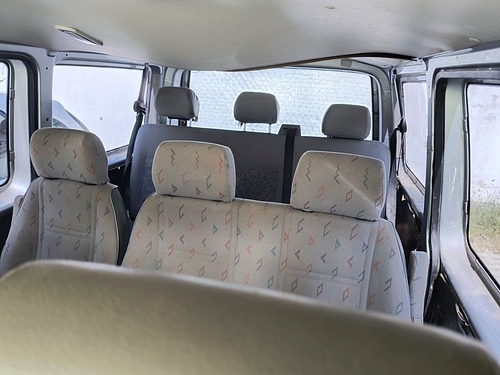 vw_transporter_interior_2