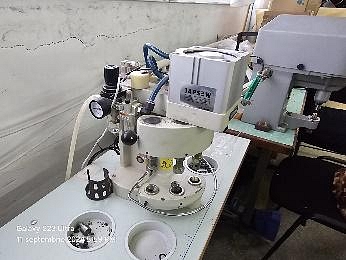 Presa pneumatica aplicat capse