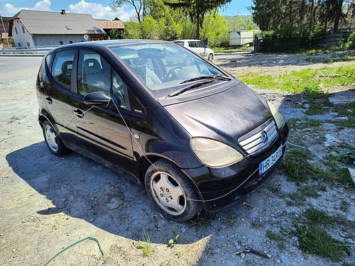 mercedes_benz_fata_lateral_2