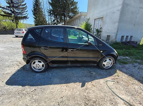 mercedes_benz_lateral