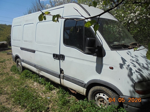 autoutilitara_renault_master_lateral_fata