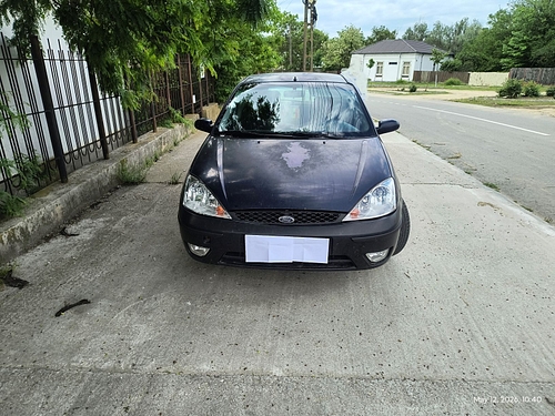 Autoturism marca Ford model Focus culoare Albastru