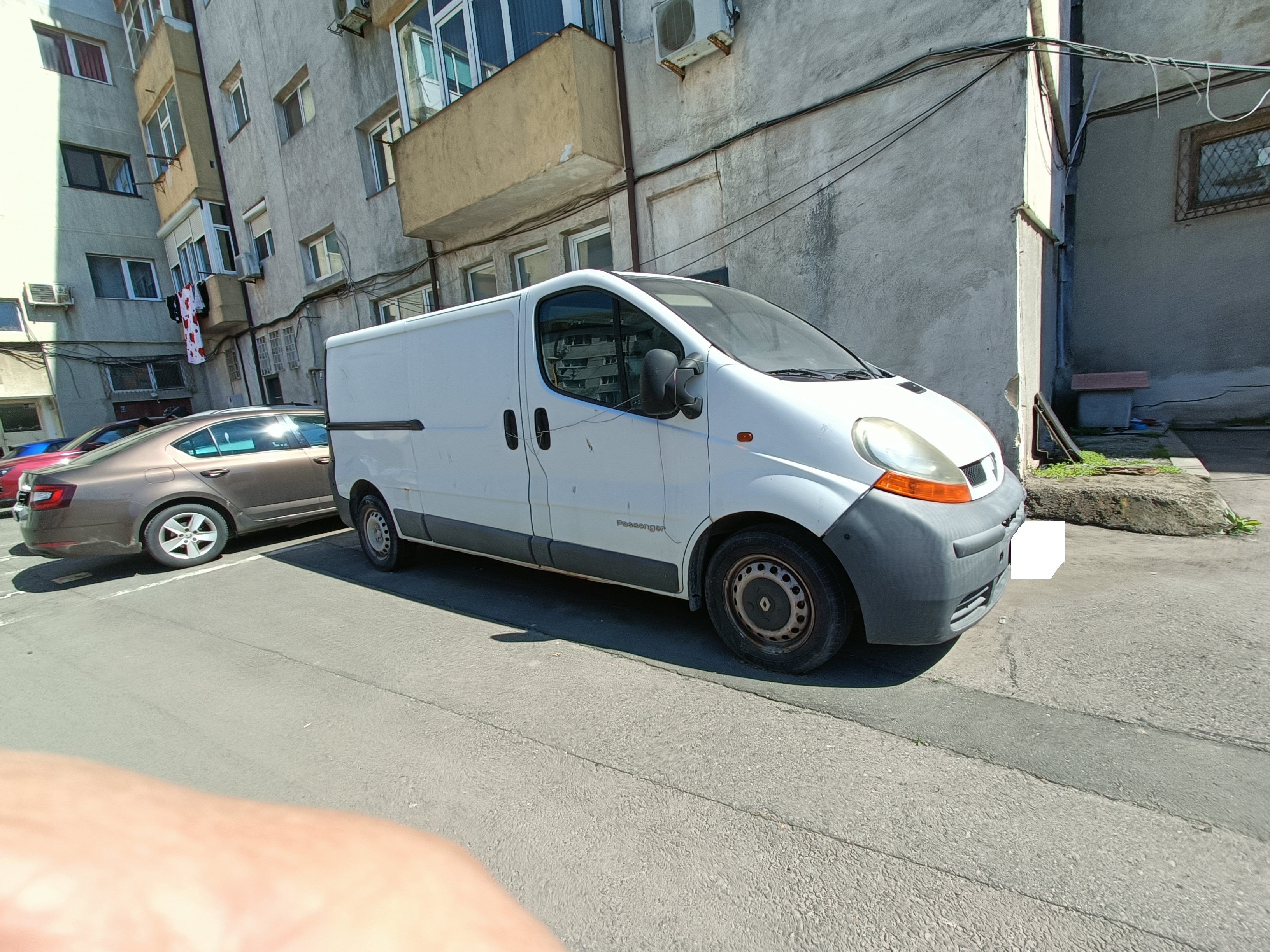Autoutilitara N1 marca RENAULT model TRAFIC FL FLBC FLBC B6