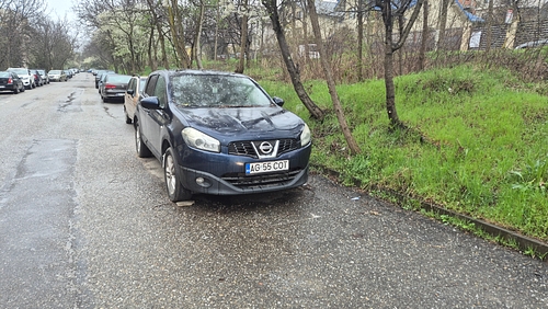 Autoturism marca NISSAN model QSAHQAI