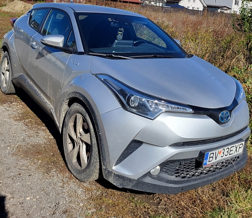 Toyota C-HR (benzina+electric)