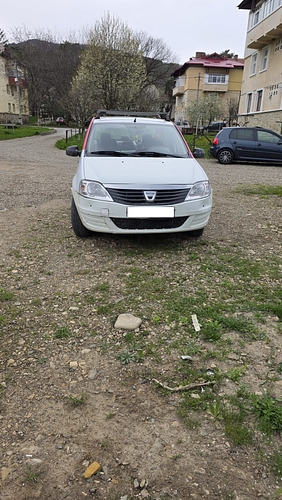 Autoturism marca Dacia model Logan culoare Alb
