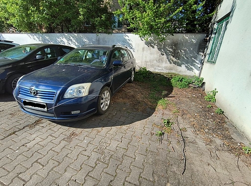 toyota_avensis_fata_lateral