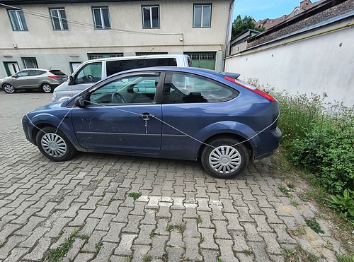 ford_focus_lateral