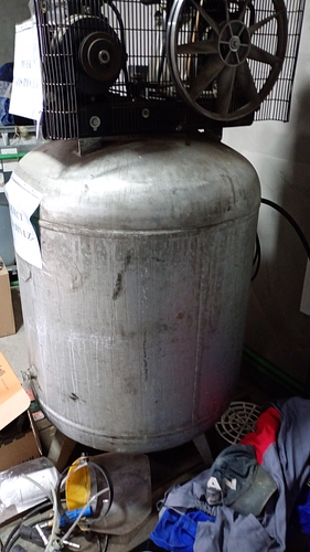 COMPRESOR AER 600L VERTICAL