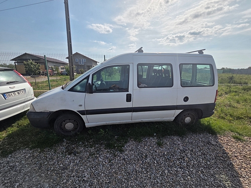 marca FIAT SCUDO 220L RAX1 ZQ5