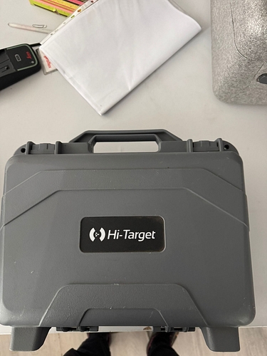 Echipament GPS HI TARGET V500 sn 16564235+ controler IHA