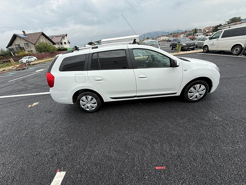 Autoturism marca Dacia model Logan