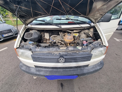 Autoturism marca VOLKSWAGEN model TRANSPORTER