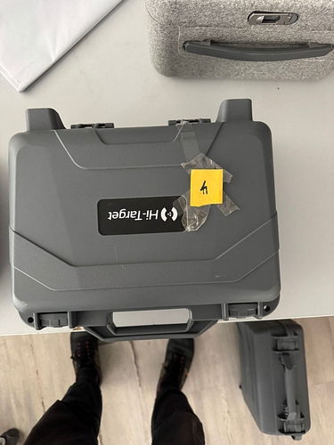 Echipament GPS HI TARGET V500 sn 16569015+ controler IHA