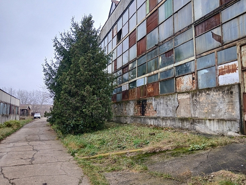 Vedere exterior hala.
