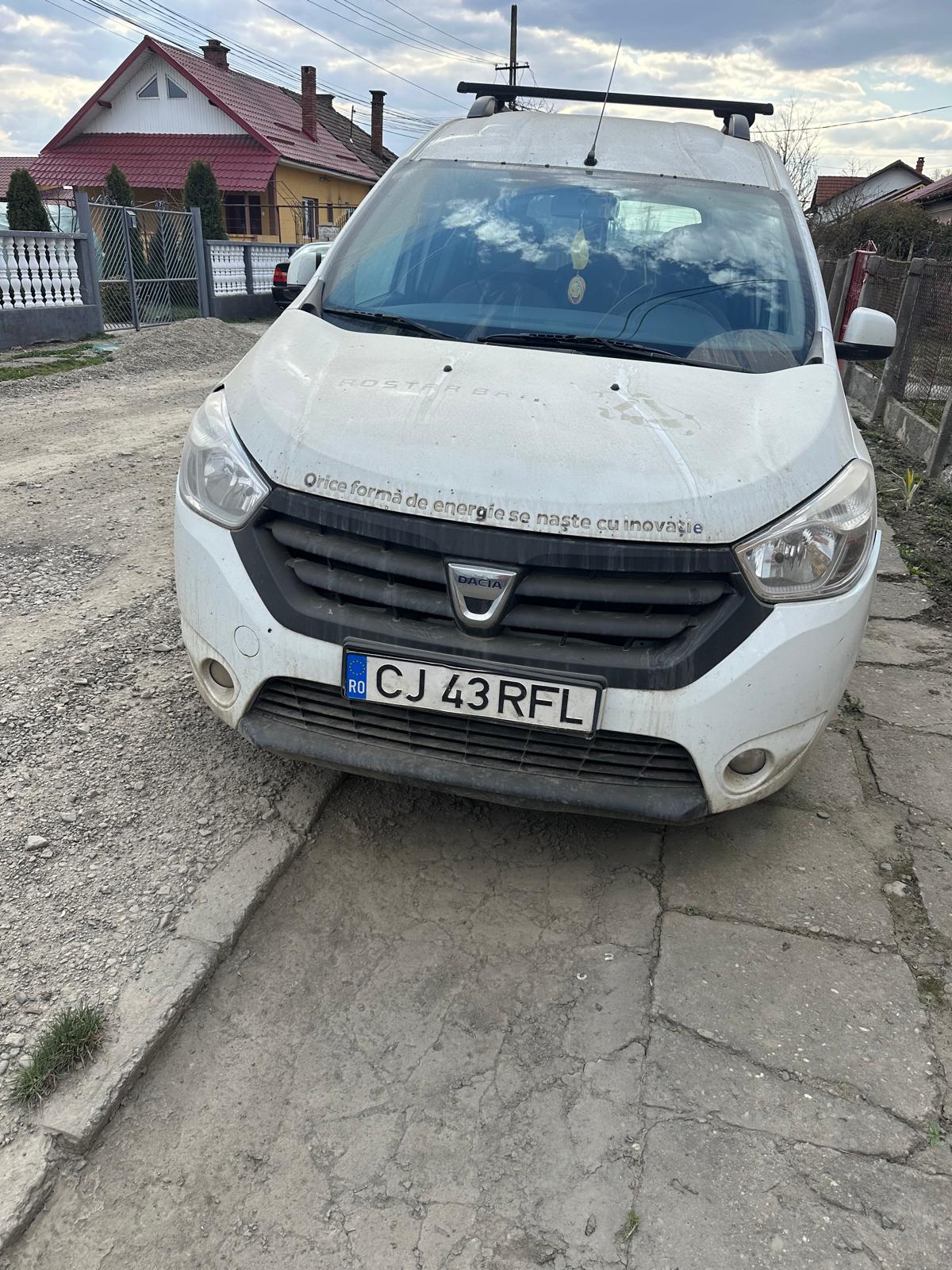 Autoturism marca Dacia model Dokker culoare Alb
