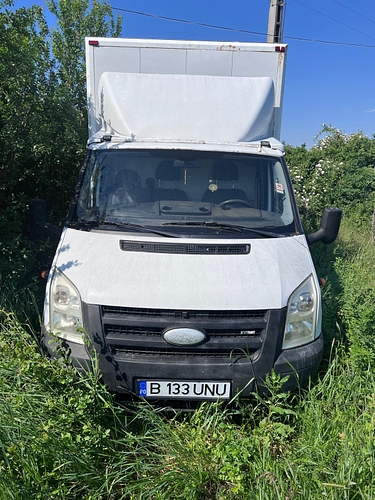 Autoutilitara marca Ford Transit an fabricatie 2007