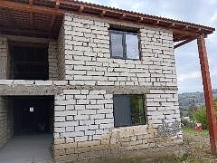 POZA 8