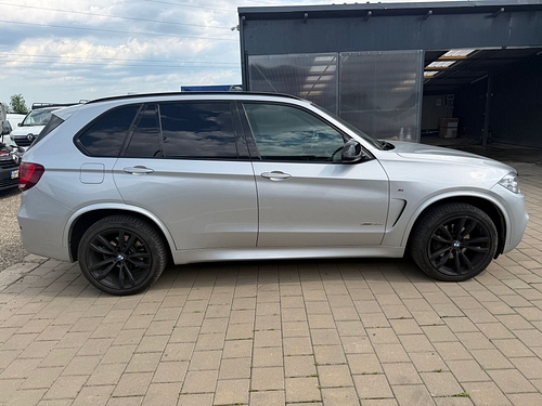Autoturism marca BMW model XDRIVE30D X5