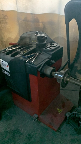 Roata autoturism 2MBE MRLWB255(masina echilibrat roti)