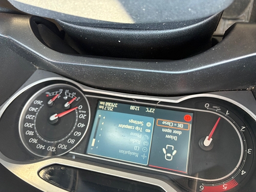 Ford Mondeo- interior bord