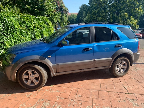 Autoturism marca Kia model Sorento