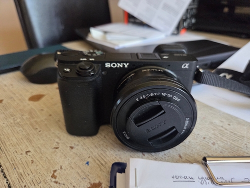 Aparat foto MIRRORLESS  SONY ALPHA