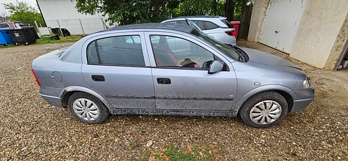 Autoturism marca Opel model Astra