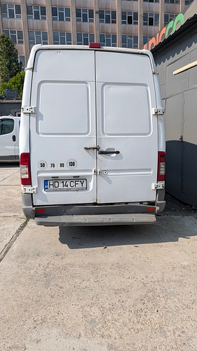 AUTO FURGON MERCEDES