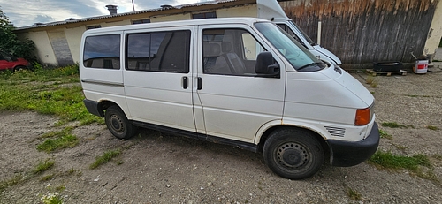 Autoturism marca Volkswagen model transporter 7 DB ACVKNX0