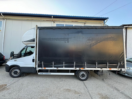marca IVECO N1 culoare Alb-Negru