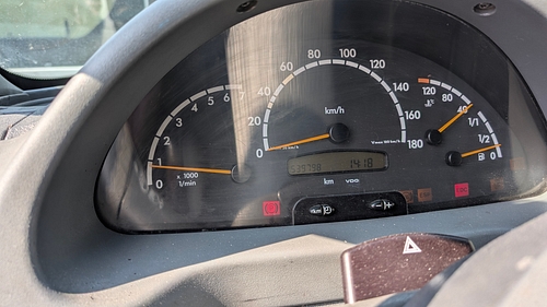 AUTO FURGON MERCEDES