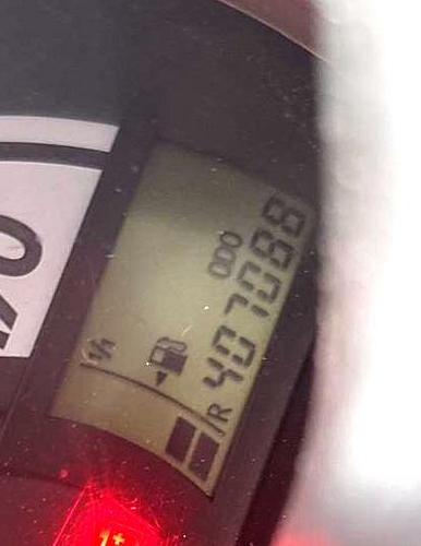 Autoturism marca Toyota culoare Alb