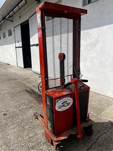 Transpalet electric