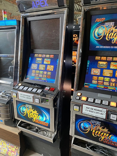 APEX MULTIMAGIC CLASIC RO, POZA DIN DREAPTA