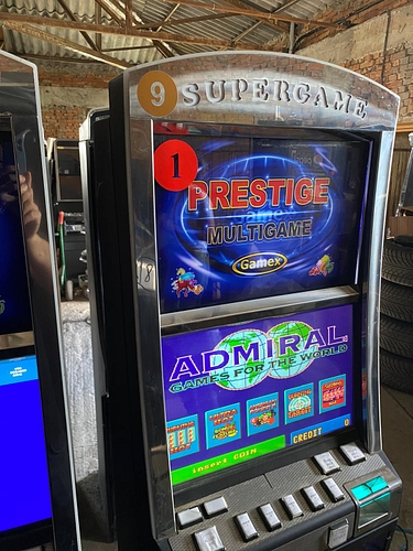 VIDEO POKER GAMEX, POZA DIN STANGA