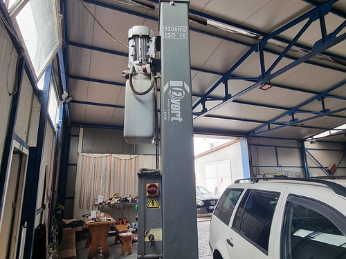 Elevator 2 coloane electro-hidraulic EVERT6253M
