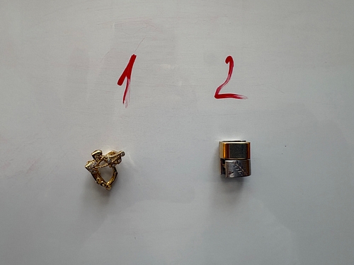 Gropul nr. 13, Au 585%, cantitatea 6.93 gr, compus din doua perechi de cercei