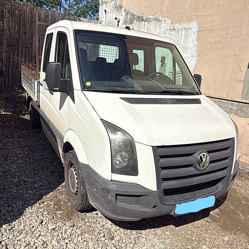 AUTOUTILITARA marca VOLKSWAGEN model CRAFTER 2FJE2