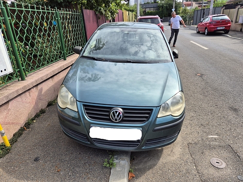 Autoturism marca VW model POLO culoare VERDE