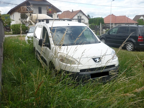 Autoutilitara PEUGEOT PARTNER