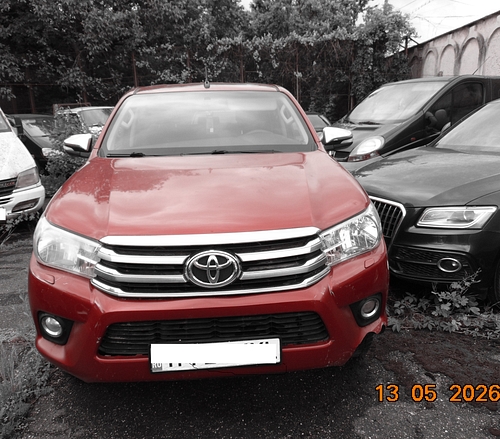 TOYOTA HILUX