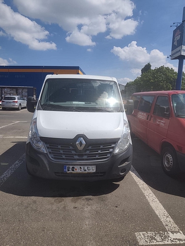 Autoturism marca Renault model master culoare Alb