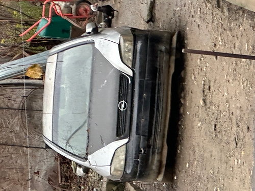 Autoturism marca Opel, model Astra, culoare gri