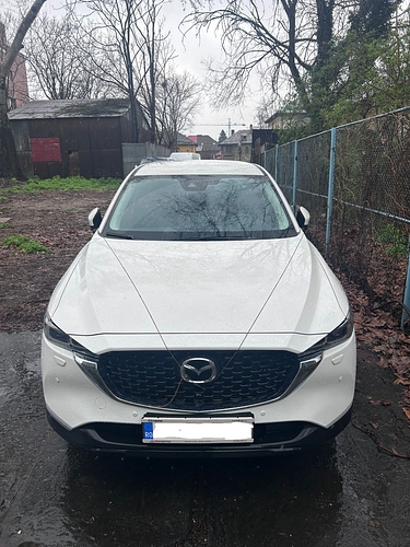 Autoturism marca MAZDA model KF culoare ALB