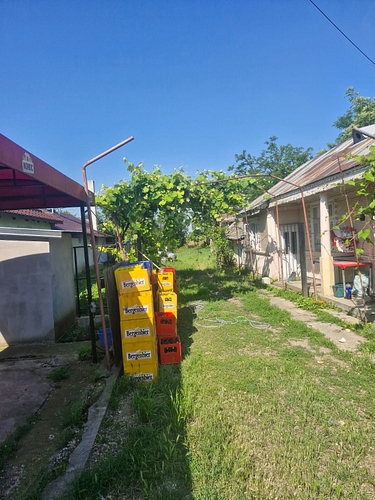 Teren intravilan in suprafata de 3600 mp plus constructiile C1-90mp,C2-24mp si C3-48mp