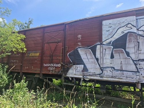 04