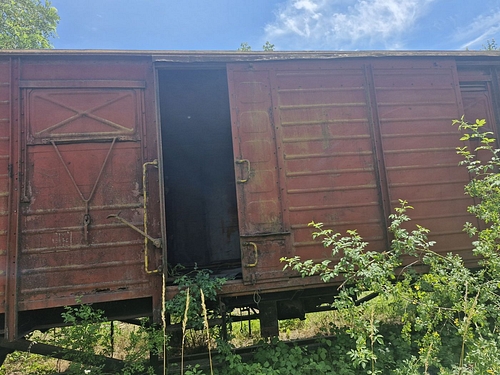 04