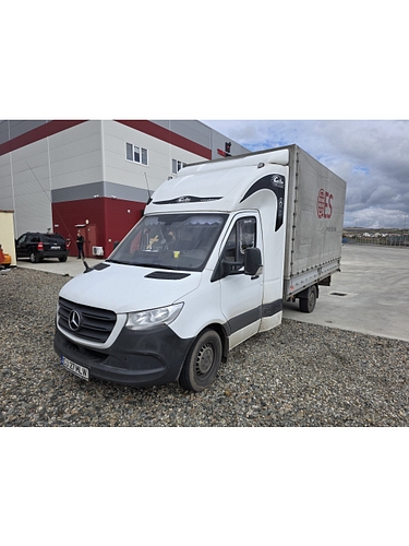Autoutilitara MERCEDES-BENZ model  SPRINTER