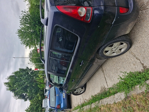 Autoturism marca Renault model Espace culoare Albastru